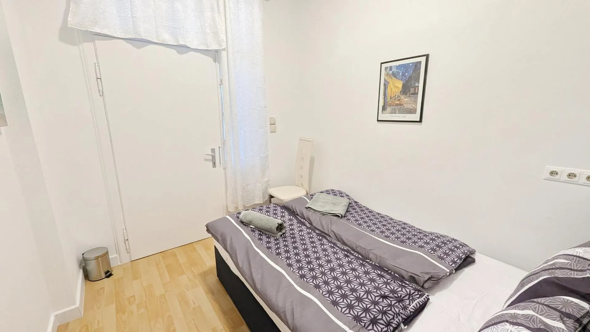 Cozy Room In Stadthalle Area Vienna Homestay