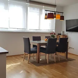 Moderne Maisonette Mit Terrasse Apartment