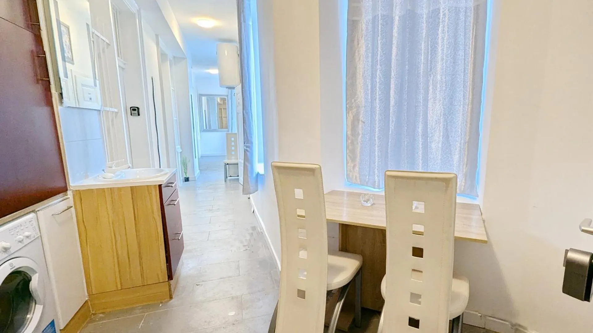 Cozy Room In Stadthalle Area Viena 0*,